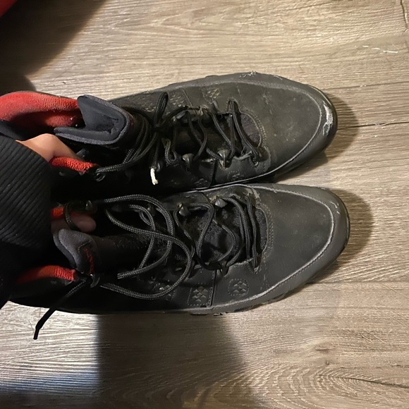 AJ 9 fairly worn as seen - Picture 5 of 5